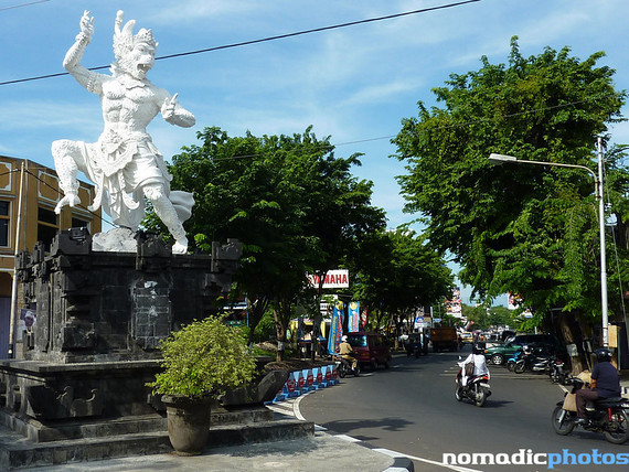 Shopping Batik Unlimited In Ubud Bali